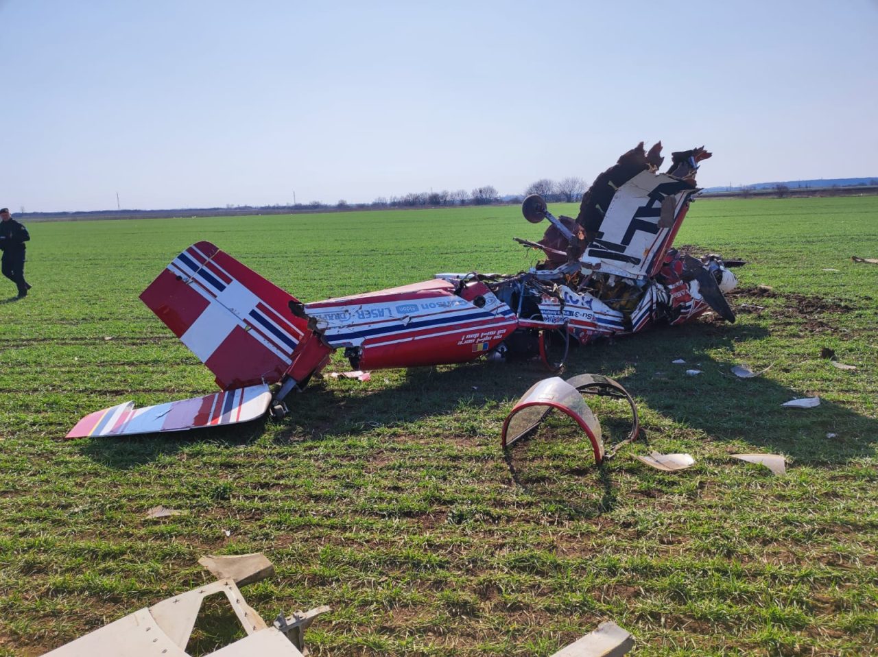 BREAKING. Un avion s-a prăbușit într-o pădure de lângă Bacău
