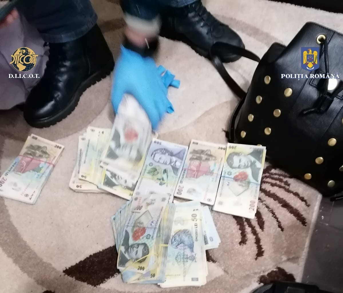 Două dintre cele mai puternice clanuri interlope din Capitală, destructurate de polițiștii antidrog/ 12 persoane arestate pentru trafic de droguri