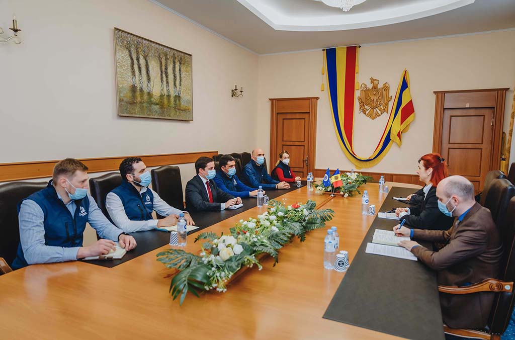 Echipă Interpol, trimisă în Republica Modova, după ce rețelele de trafic de carne vie s-au „mobilizat” la graniță pentru a răpi copiii și femeile ucrainene