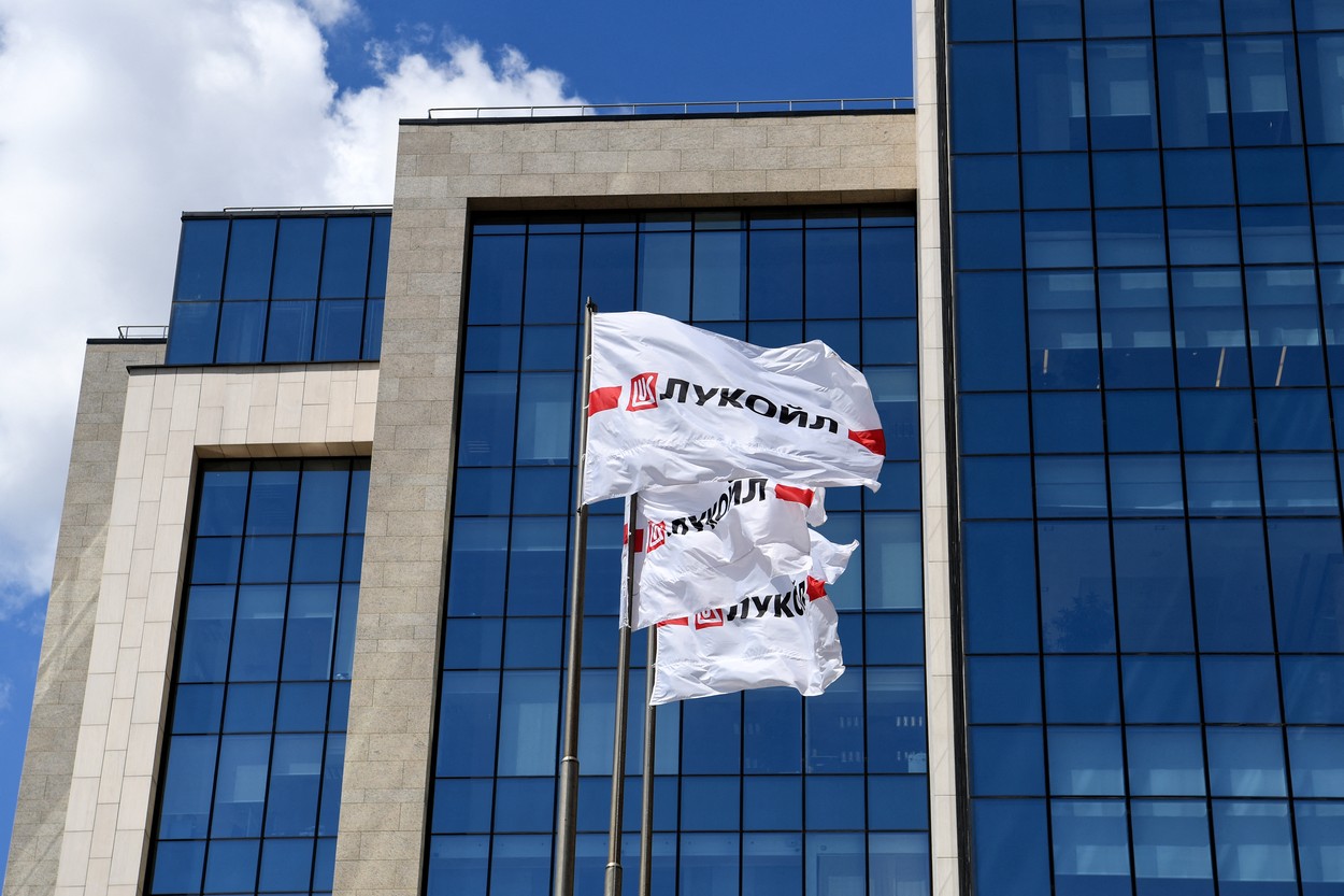 Lukoil cere oprirea urgentă a războiului din Ucraina