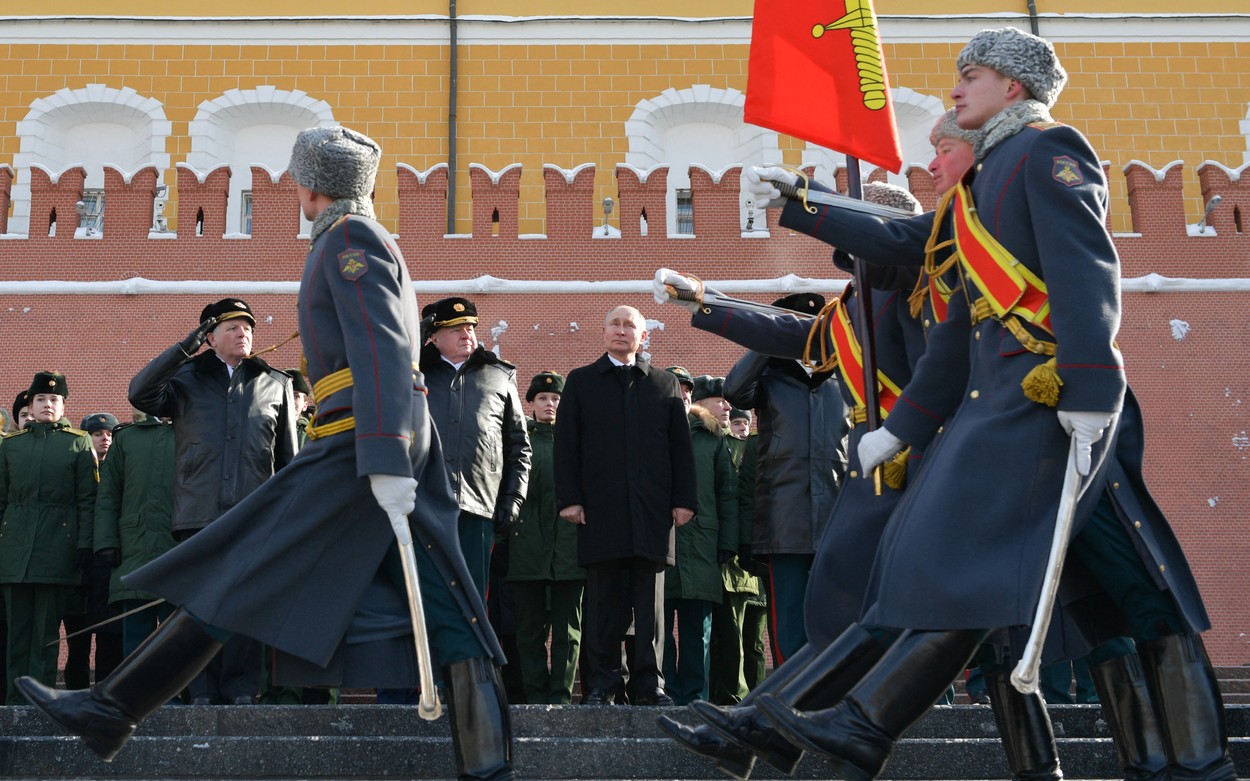 Putin condamnă poporul rus la foame, tristețe și marginalizare