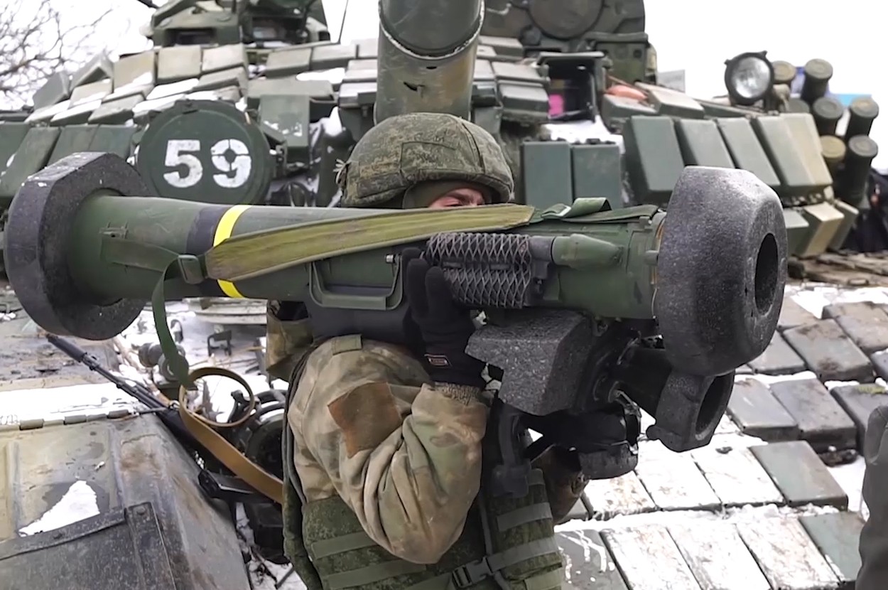 8 ȘTIRI DE LA ORA 8. Ucraina va primi încă o tranșă de rachete Javelin și Stinger