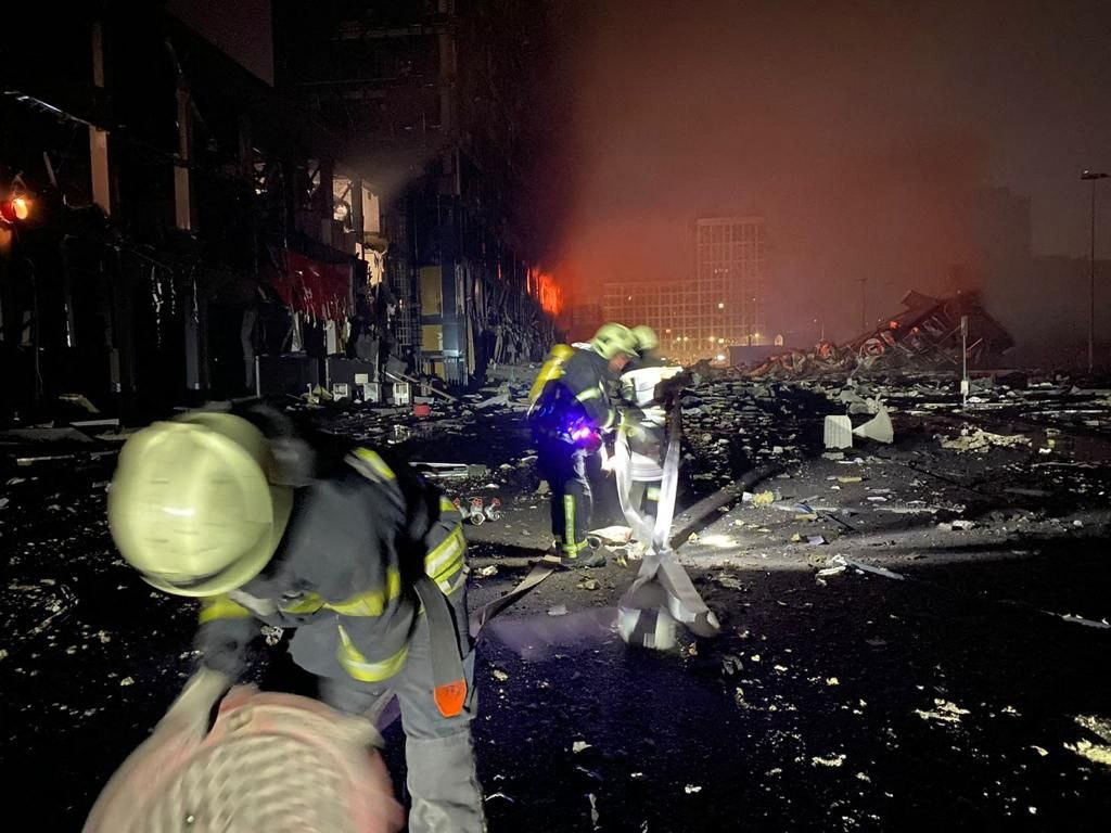 LIVE UPDATE. Războiul din Ucraina, ziua 26. Forțele ucrainene refuză să predea controlul asupra orașului Mariupol / Zelenski critică Israelul pentru că nu oferă suficient sprijin Ucrainei