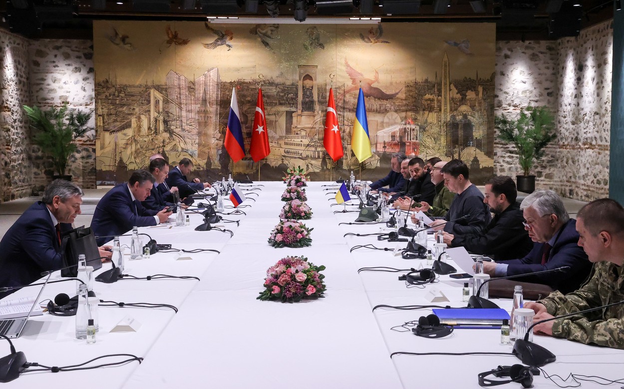 LIVE UPDATE | Ziua 35 a războiului din Ucraina: Statul Major al Armatei ucrainene spune că angajamentul Rusiei de a se retrage din Kiev și Cernihiv este menit să inducă în eroare / Zelenski: Ucrainenii nu sunt naivi