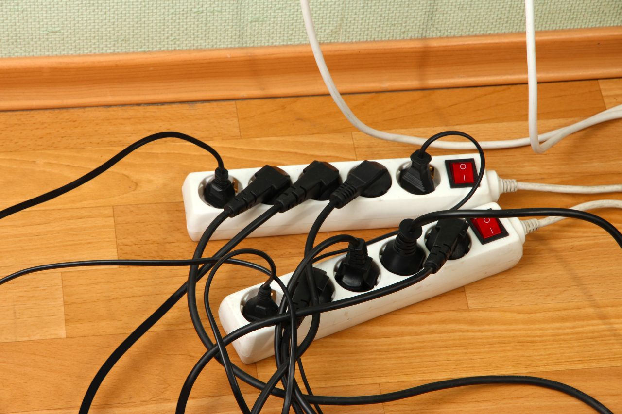 Cele două aparate electrocasnice pe care trebuie să le scoți din priză, când pleci în concediu