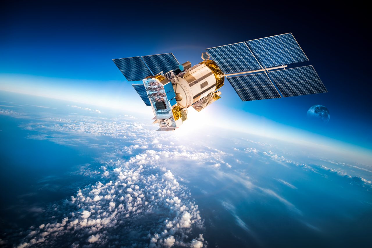 Uniunea Europeană a început să furnizeze Ucrainei informații din satelit despre mișcările Rusiei. Centrul de Sateliți al UE este condus de un român