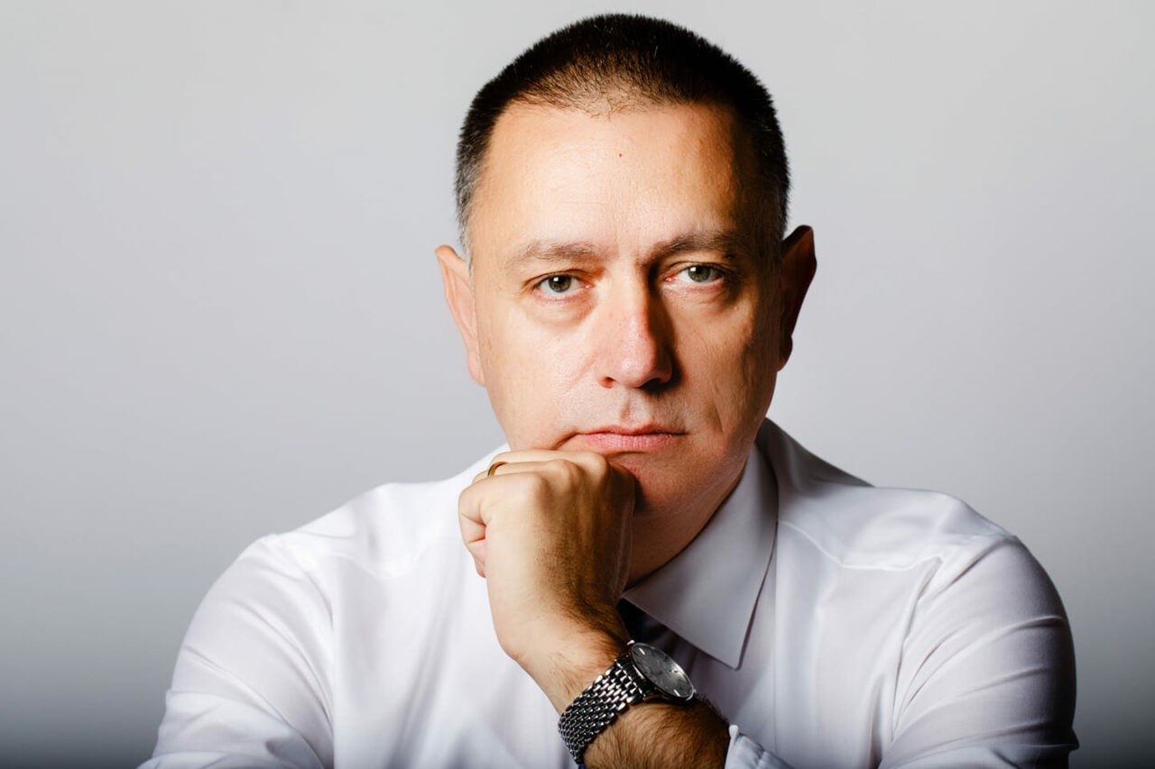 Mihai Fifor, despre achiziția vaccinurilor anti-COVID: ”Este cel mai mare tun din istoria României dat banului public, sub semnătura USR”