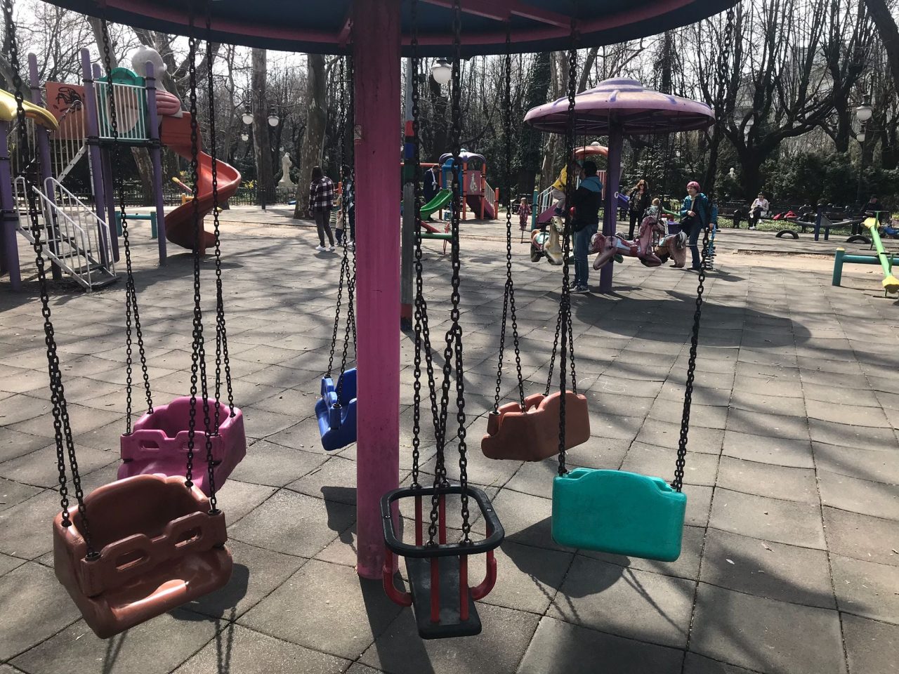 ANPC a închis temporar 30 de locuri de joacă din Sectorul 1