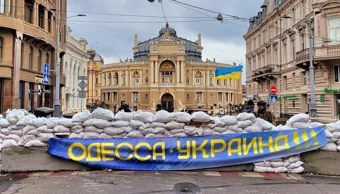 EXCLUSIV. În căutarea libertății pierdute. Anastasiia Bodrug, ucraineană din Odesa: „Nu m-am gândit niciodată că mă voi trezi în zgomotele războiului. Oamenii noștri mor acolo, fie că sunt militari sau civili / Viața va învinge moartea, iar lumina va cuceri întunericul” (FOTO)