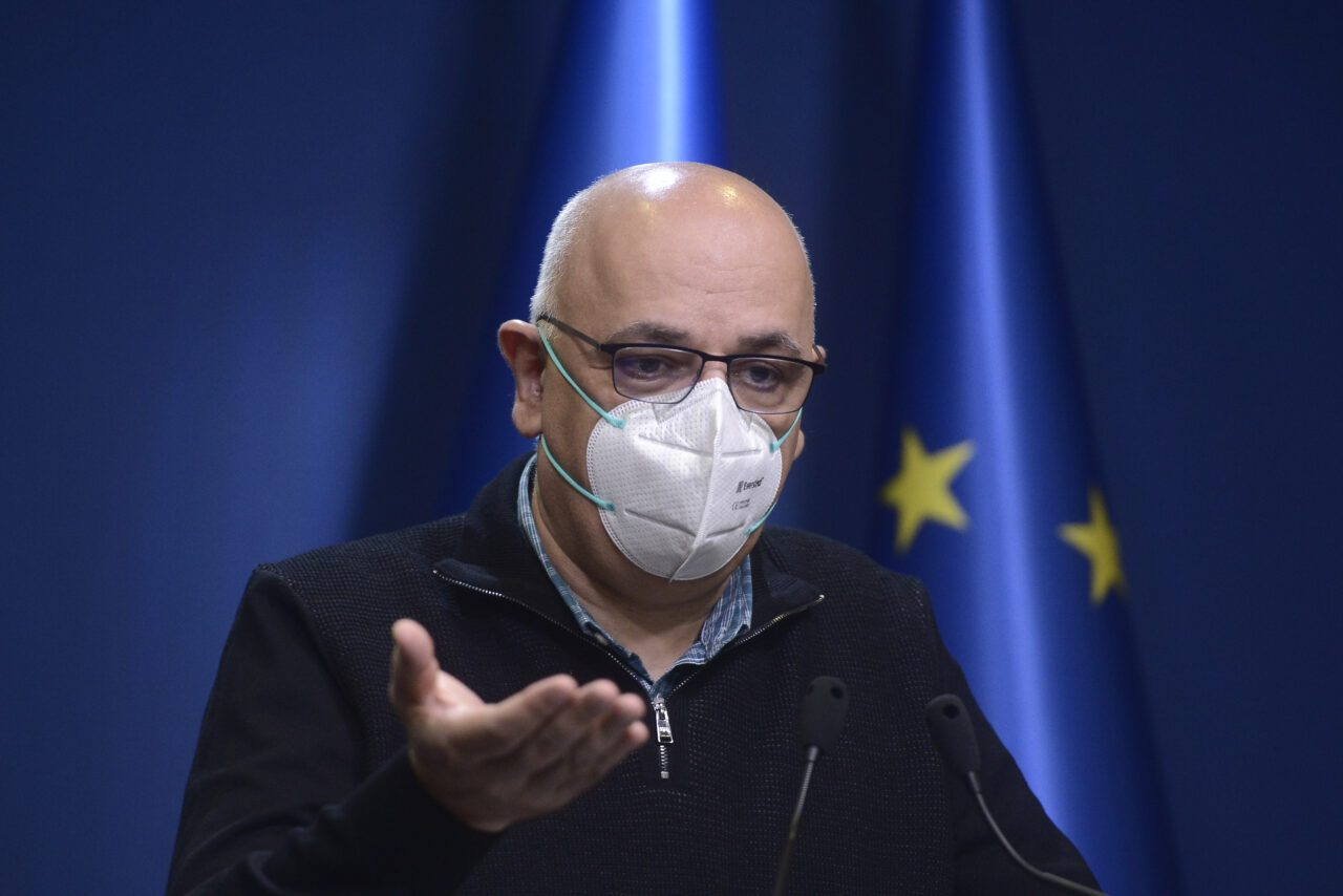 8 ȘTIRI DE LA ORA 8. Raed Arafat a fost testat pozitiv pentru COVID-19