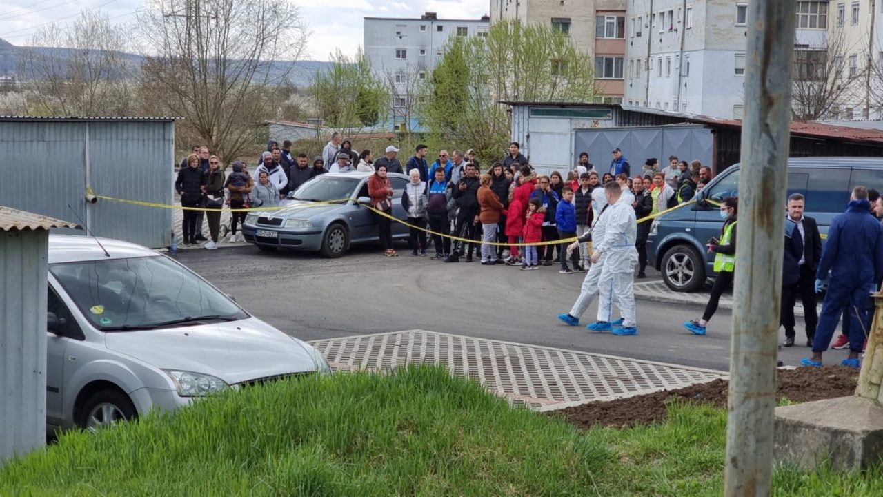Mediaș: Femeie înjunghiată mortal în gât. Atacatorul i-a furat un lănțișor