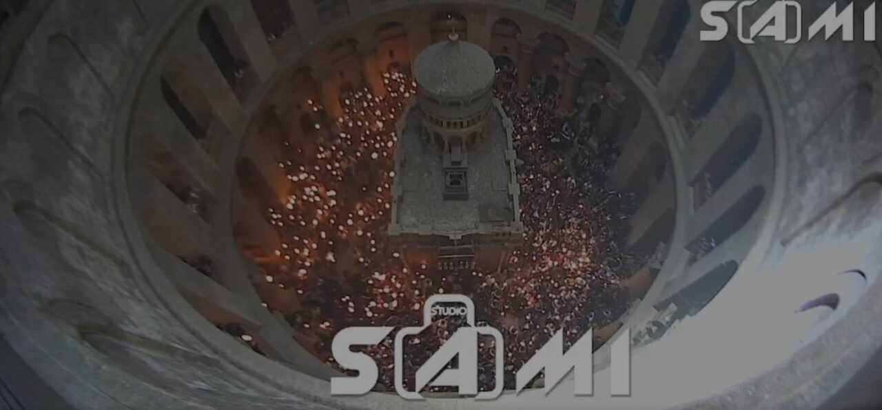 Mii de persoane au asistat sâmbătă la ceremonia sfintei lumini în Biserica Sfântului Mormânt din Ierusalim