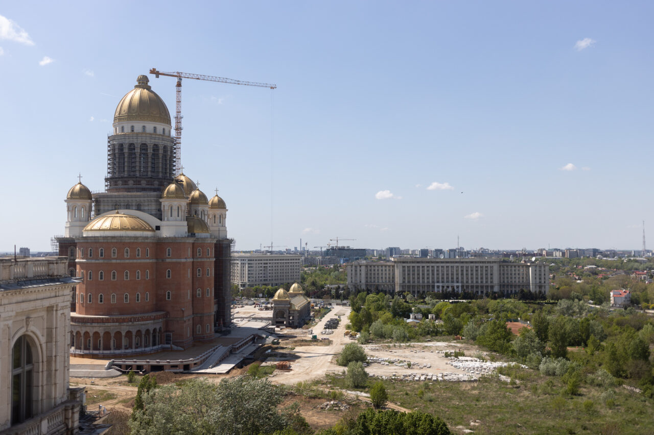 Patriarhia a cerut 42 de milioane de lei de la o primărie din București și a primit 1,5 milioane pentru Catedrala Neamului