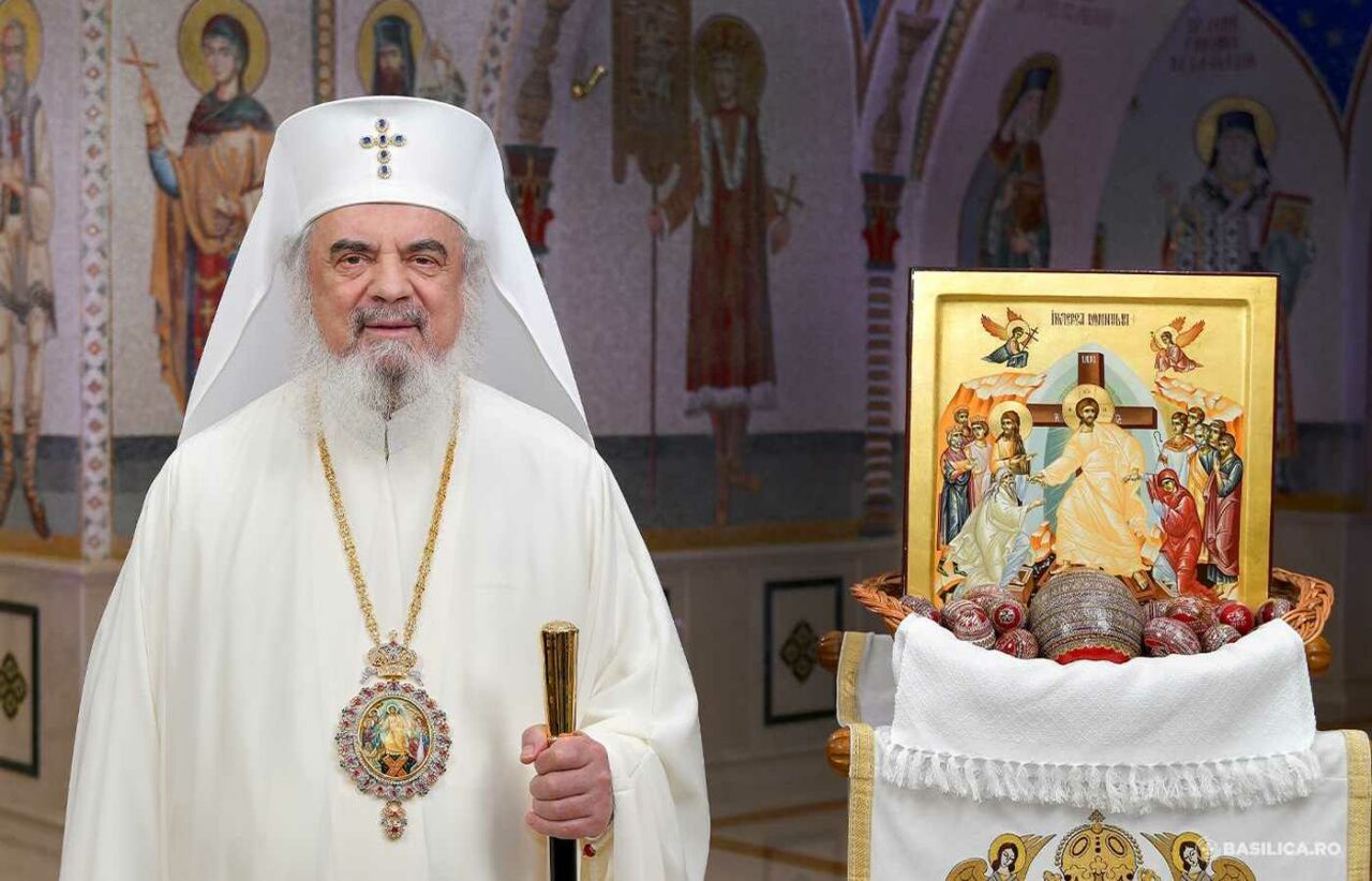 Patriarhul Daniel, mesaj de condoleanțe după moartea academicianului Eugen Simion: „Am primit cu multă tristeţe vestea trecerii din această viaţă”