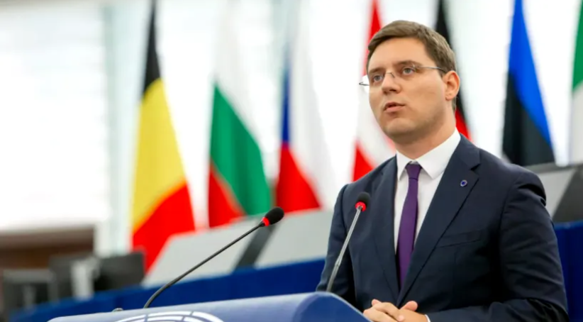 Victor Negrescu solicită sprijinul Comisiei Europene: ”Suspendarea sau modificarea contractelor pentru achiziția de vaccinuri realizate de către fostul guvern”