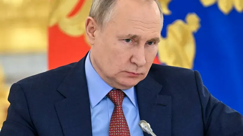 Vladimir Putin, demascat de un medic român! „Pare îmbătrânit, stresat…”