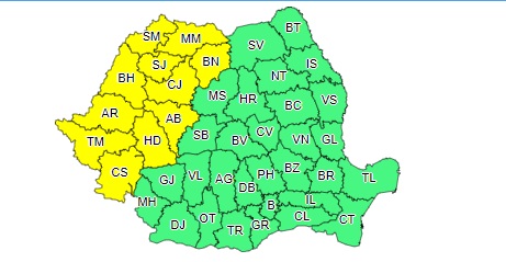 Furtuni și vijelii, în prima zi de Paște. Cod galben în 11 județe. Regiunile vizate
