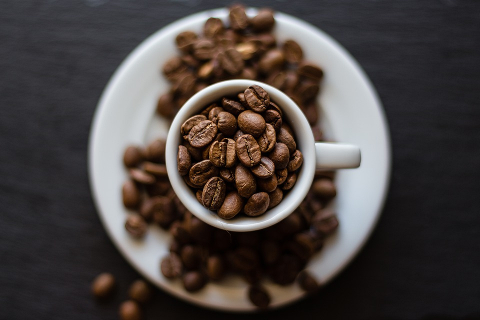 Dieta cu cafea | La ce alimente trebuie să renunți ca să slăbești sănătos cu acest regim-minune | DietDF thumbnail