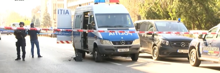 FOTO | Alertă la Ministerul Transporturilor: În parcare a fost găsit un bagaj suspect. Poliția a împânzit zona, iar traficul este restricționat
