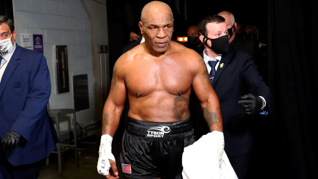 Mike Tyson admite că a boxat sub influența drogurilor: „Nu simțeam loviturile încasate”