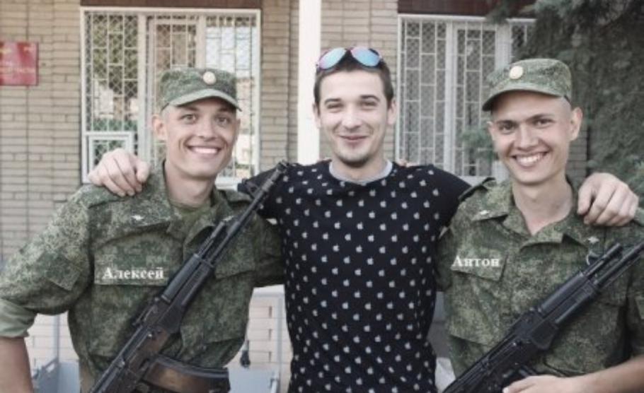 Doi soldaţi ruşi, fraţi gemeni, au murit pe frontul din Ucraina, în aceeaşi zi. Unul dintre ei urma să devină tată