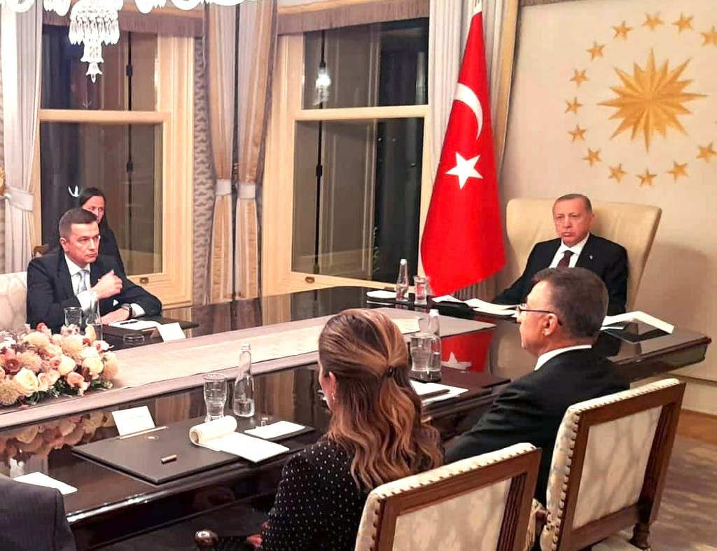 Sorin Grindeanu și Virgil Popescu, întâlnire cu Recep Erdogan: „Resursele energetice nu trebuie să fie folosite ca arme de șantaj”