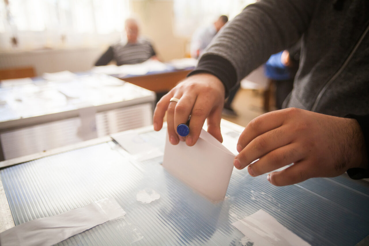 Sondaj CURS: PSD conduce în intențiile de vot pentru parlamentare. Ce îi îngrijorează cel mai tare pe români în acest moment | GALERIE FOTO