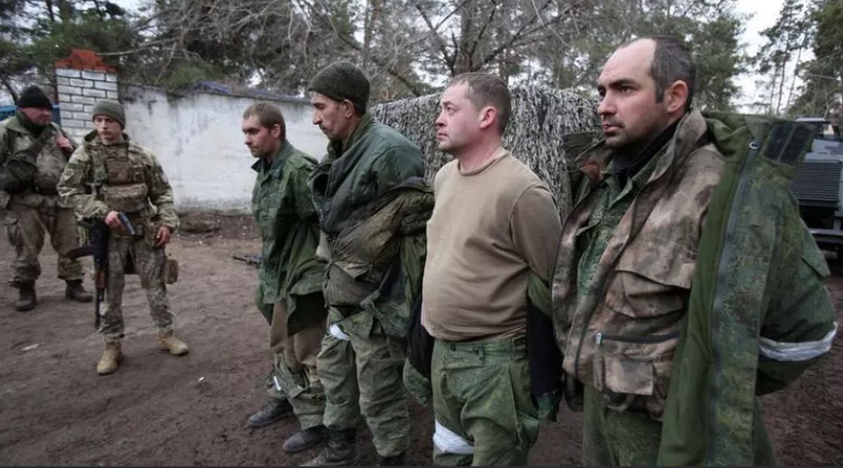 Momentul șocant în care un comandant rus îi cere unui soldat să se rănească și să distrugă echipamentul: „Grăbește-te, le-am zis deja superiorilor că i-am ucis pe ucraineni”