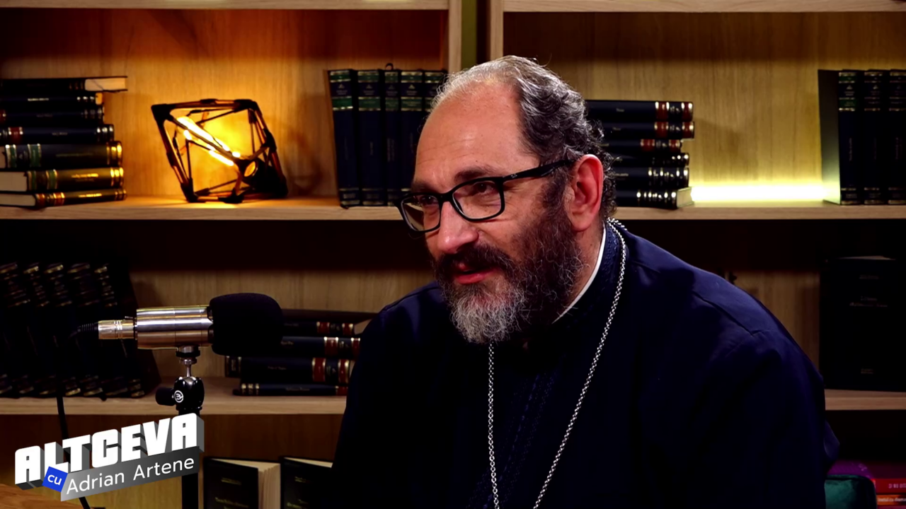 Părintele Constantin Necula: „Dumnezeu este chiar și în război. În lacrima soldatului care refuză să își împuște aproapele, în lacrima mamei care își așteaptă copilul” | VIDEO