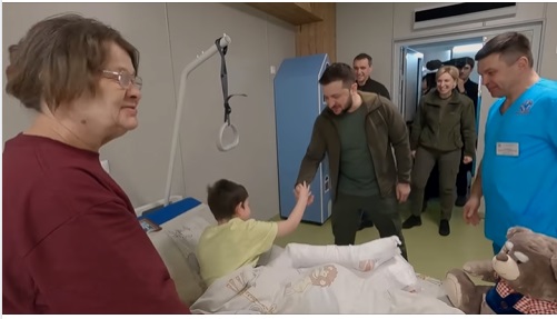 VIDEO | Volodimir Zelenski a vizitat un spital unde se află mai mulți copii din Mariupol rămași orfani după ce familiile lor au fost ucise de trupele ruse