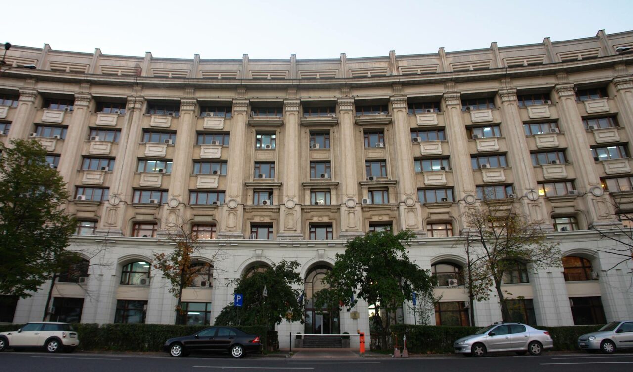 Surse judiciare: Furnizori de energie electrică, în vizorul PÎCCJ
