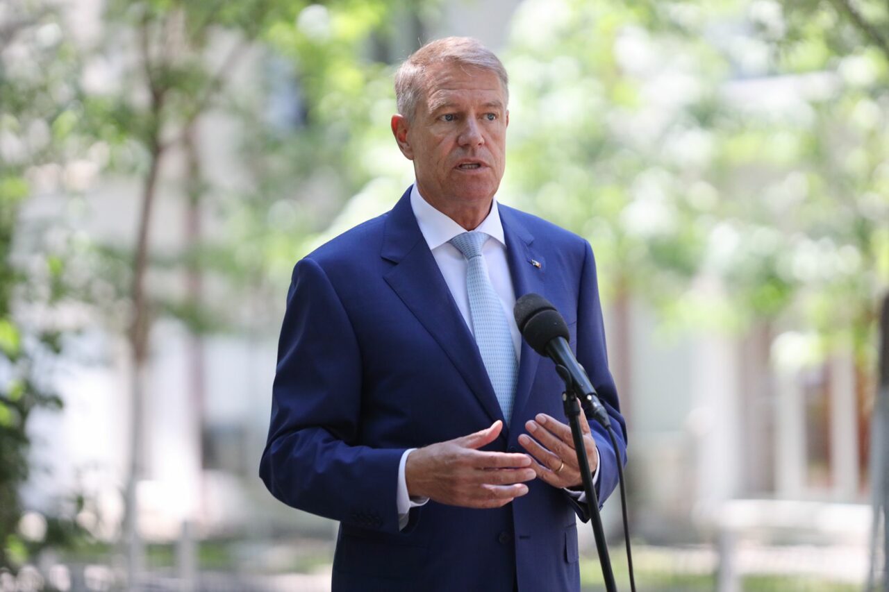 Klaus Iohannis dorește revizuirea Constituției: ”Vrem președinte ales de popor cu puteri multe sau vrem președinte cu o poziție mai degrabă protocolară?”