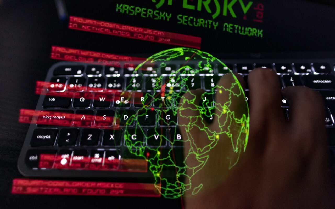Directorul Cyberint din SRI: Pe partea de spionaj cibernetic, toate serviciile de informaţii din Rusia încearcă să fie prezente în România