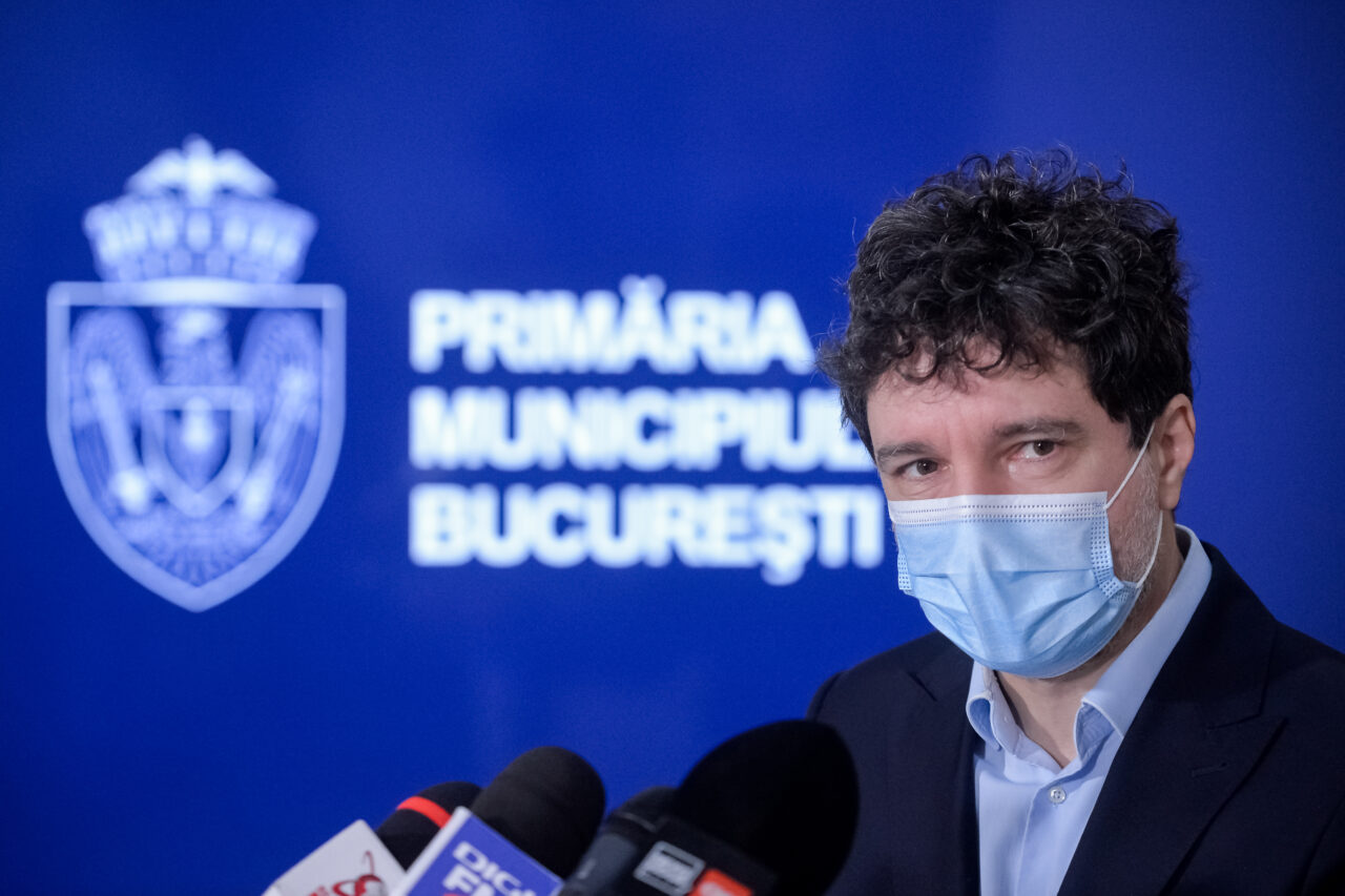 VIDEO Nicușor Dan, despre implementarea sistemului de semaforizare inteligentă în Bucureşti: „Știm ce să facem, avem și banii în PNRR. Până la finalul mandatului o să facem asta”