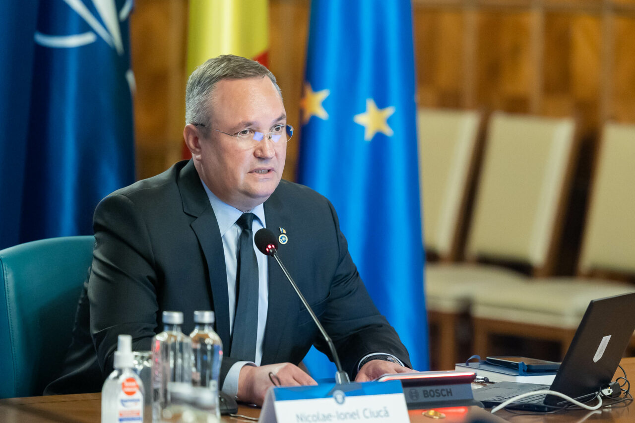 Mesajul lui Nicolae Ciucă de Ziua Internațională a Familiei: „Avem proiecte de mare ajutor”. În ce ipostază s-a fotografiat ministrul Gabriela Firea cu această ocazie