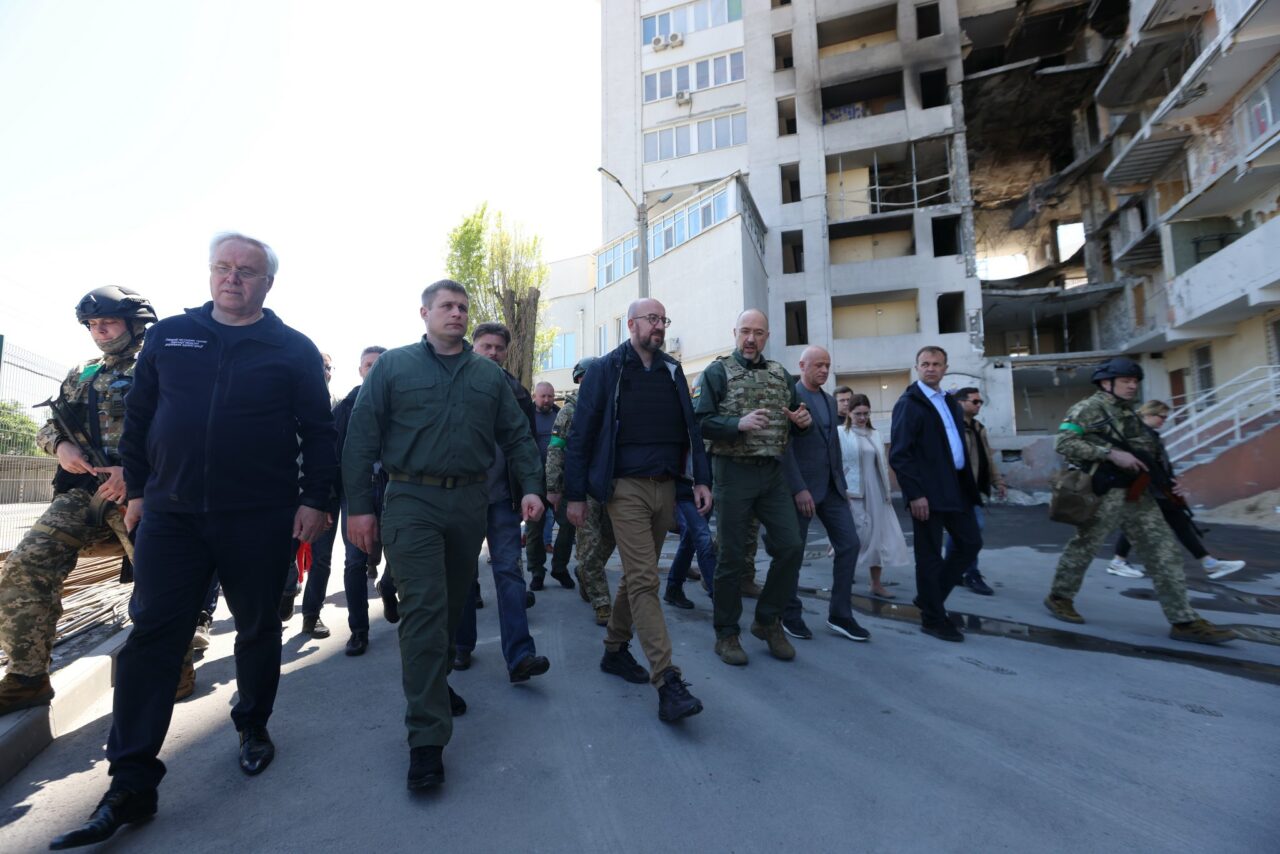 Președintele CE a fost obligat să se adăpostească în buncăr în timpul vizitei din Odesa. Orașul a fost bombardat de ruși