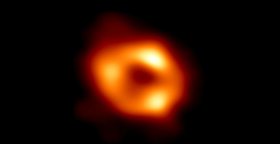 Prima fotografie cu Sagittarius A*, gaura neagră supermasivă din centrul galaxiei noastre