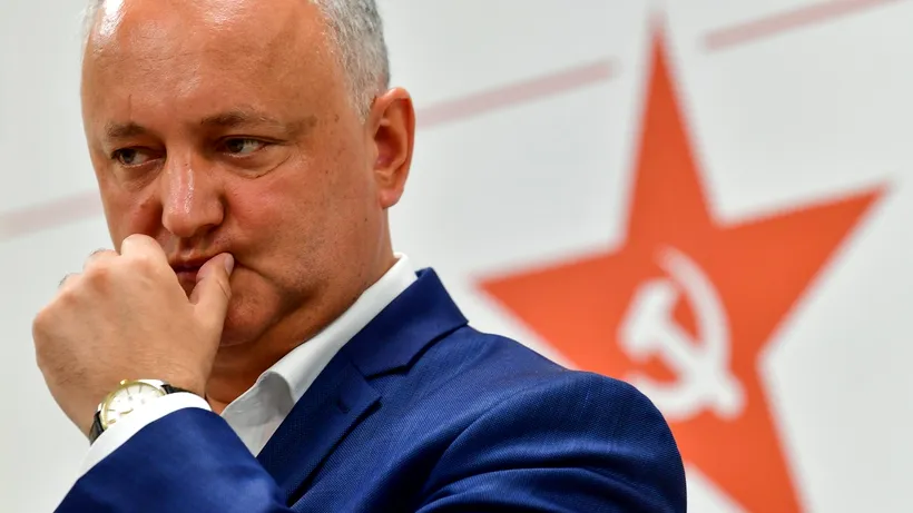 Igor Dodon, trimis în judecată pentru o șpagă primită în pungă de la Vladimir Plahotniuc