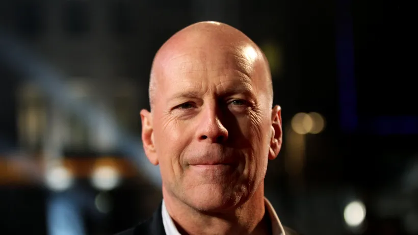 Bruce Willis a fost diagnosticat cu DEMENȚĂ după ce a fost nevoit să se retragă din activitate din cauza afaziei
