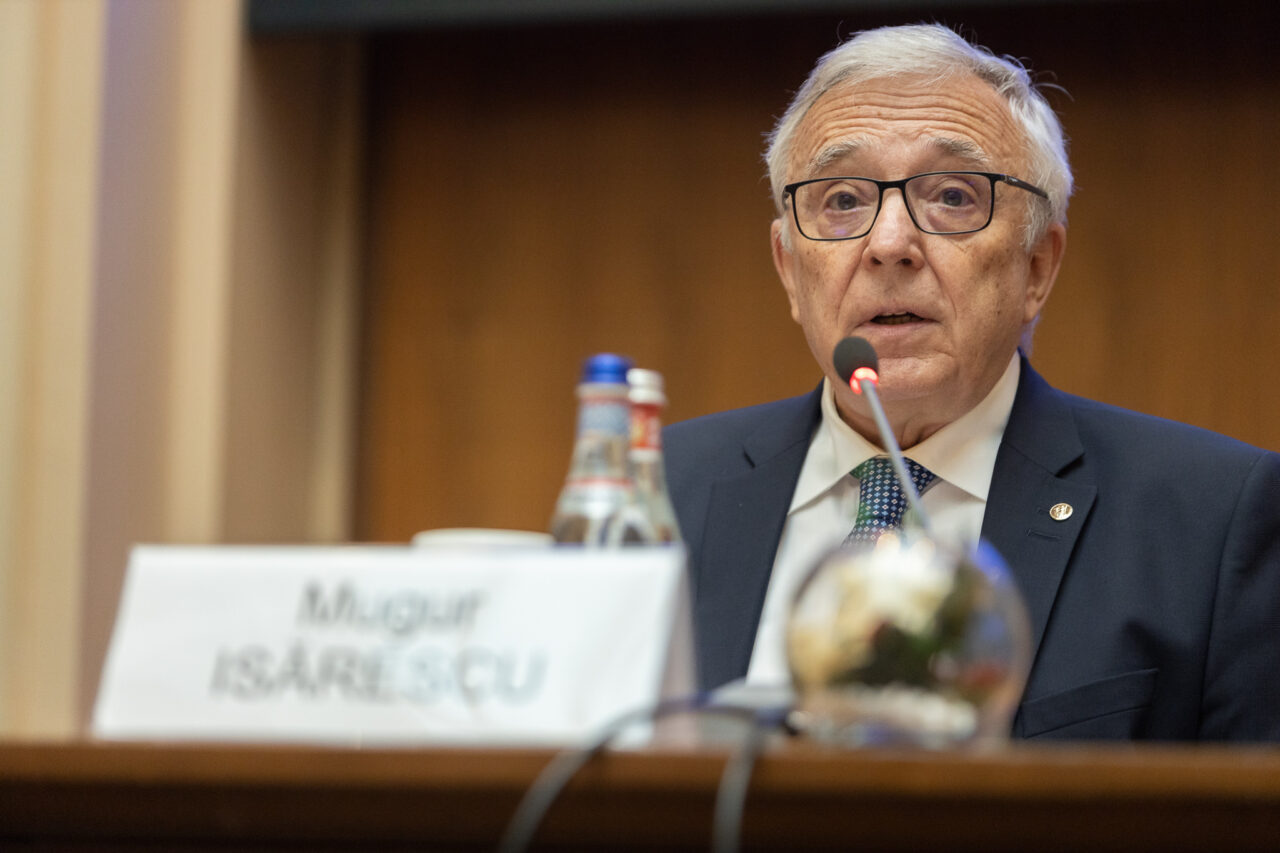 VIDEO – BNR prognozează o inflație de 13,9% în decembrie 2022 și de 2,3% în iunie 2024 / Mugur Isărescu: „Nu avem nicio apocalipsă aici. Nu avem veşti negative”