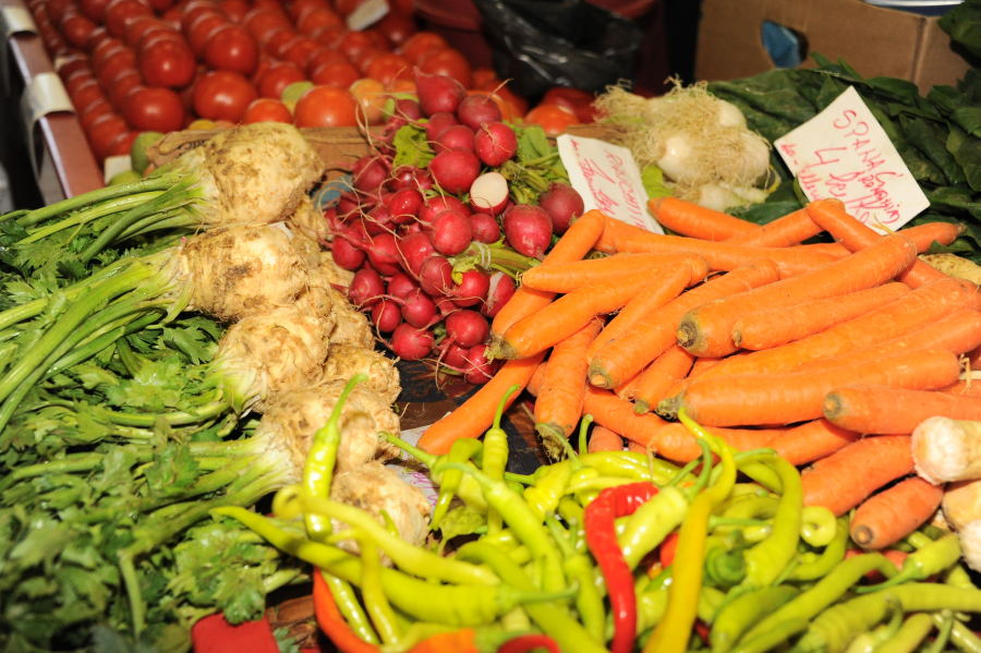 Proiectul de OUG care obligă operatorii din domeniul agricol și alimentație să-și raporteze lunar stocurile statului, mai aproape de implementare. Care sunt excepțiile și cât sunt amenzile