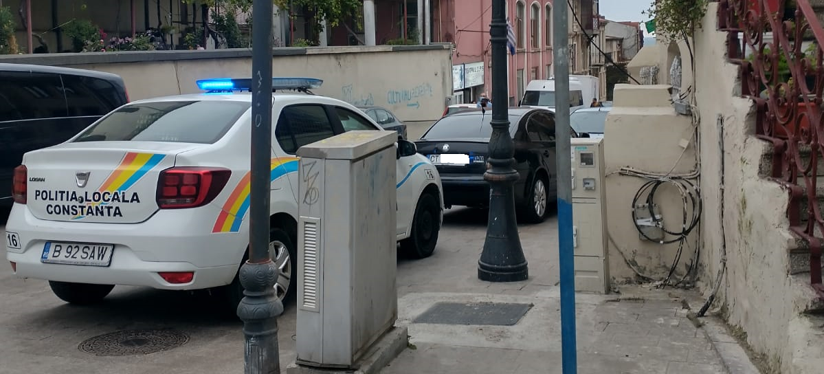 Locuitorii din Mamaia sunt revoltați, după ce Primăria Constanţa a reintrodus taxa de parcare în staţiune: „Gonim turiștii”