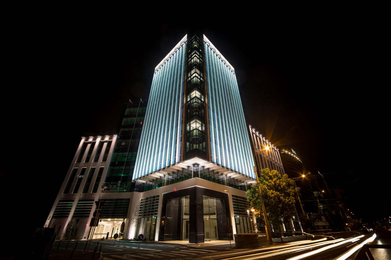 Ţiriac Tower lansează proiectul „Don’t work from home, Experience at the office.”