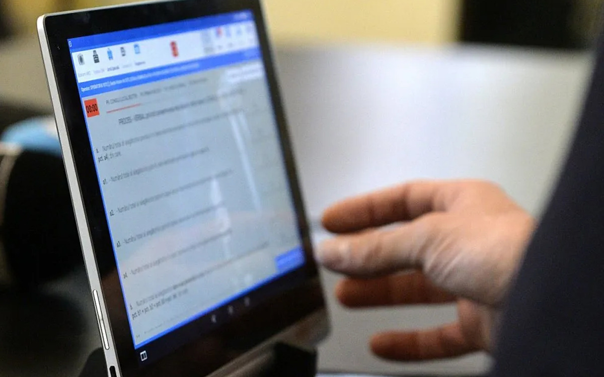 Atenție, români! Ce pățiți dacă nu completați recensământul online până pe 27 mai 2022