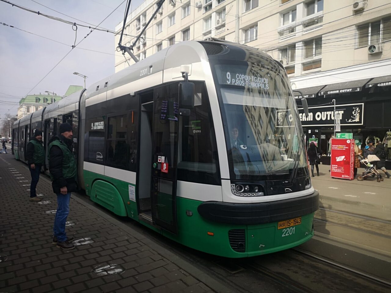 Se scumpesc biletele și abonamentele la transportul public din Iași. Care va fi majorarea