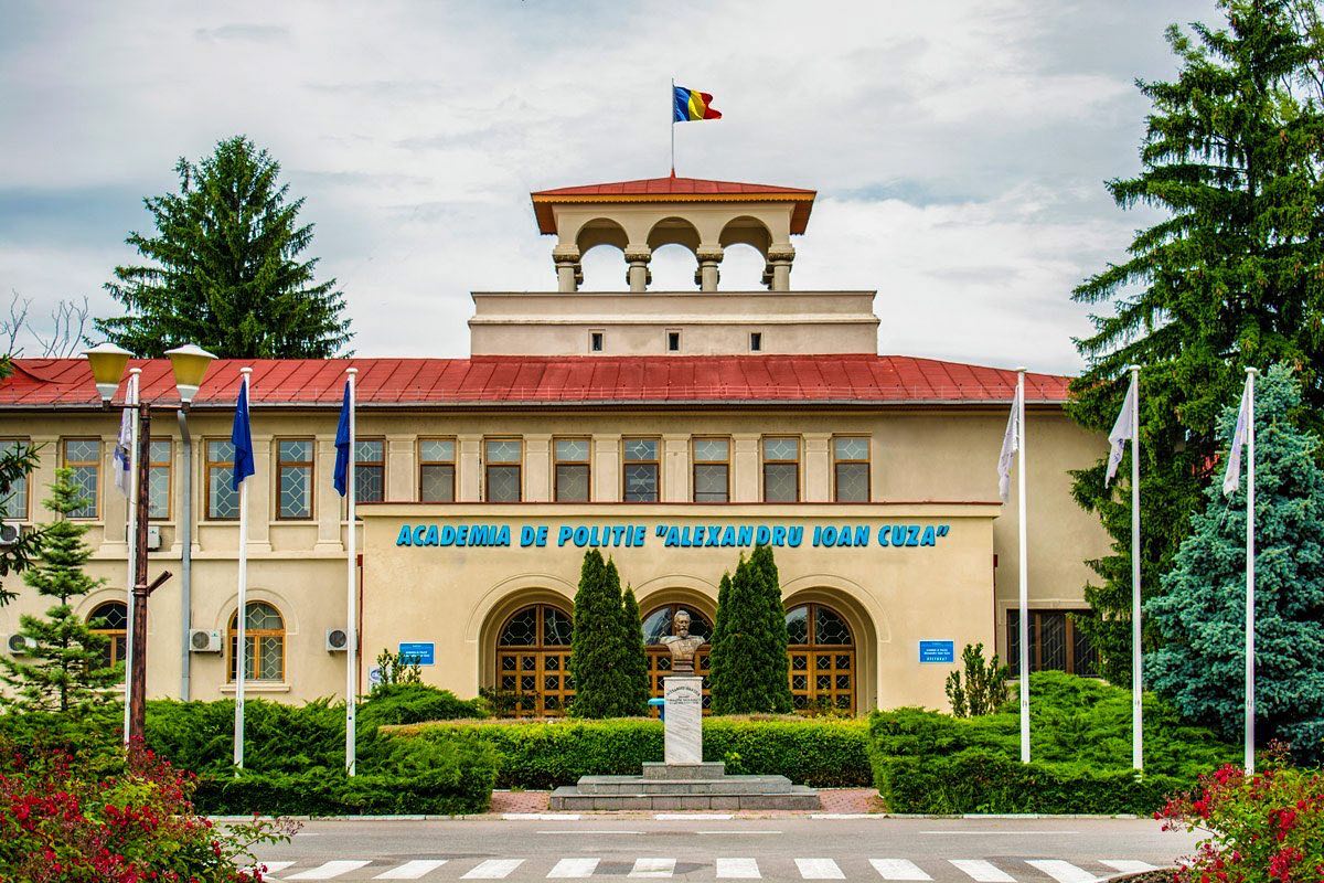 EXCLUSIV | Actualul și fostul rector al Academiei de Poliție nu au luat note de trecere la concursul pentru șefia instituției. Nota minimă era 7