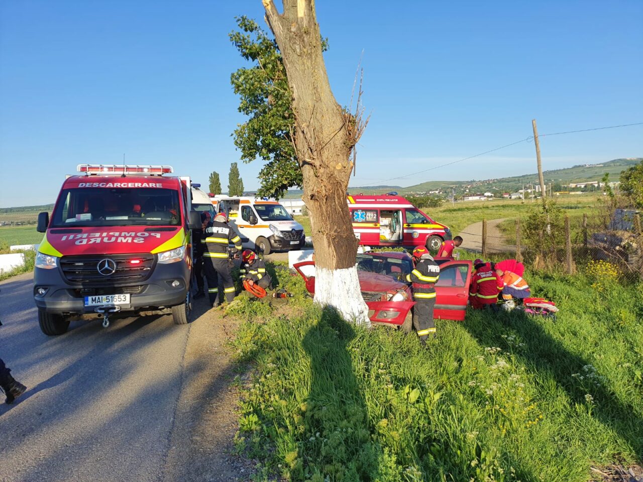 FOTO | Grav accident de circulație în județul Iași: O femeie a murit și alte două persoane au ajuns la spital
