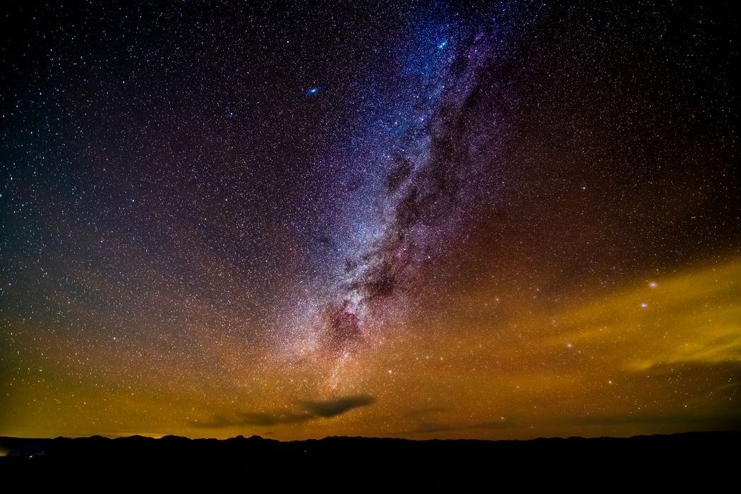 După 50 de ani, astronomii au descoperit în sfârșit ce ascundea gaura neagră din Calea Lactee