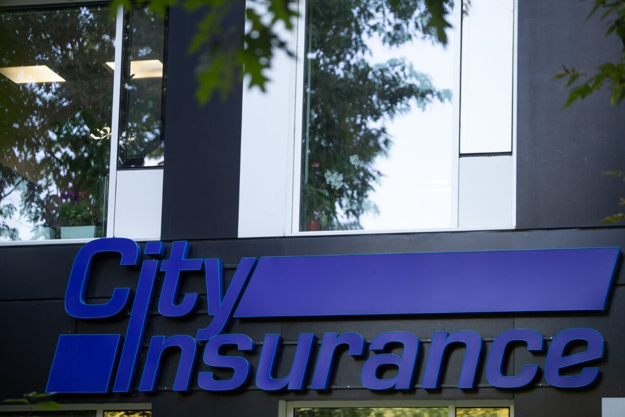 ASF: Amenzi de până la 2.000 de lei pentru șoferii care nu-și reînnoiesc polițele RCA emise de City Insurance după data de 11 mai