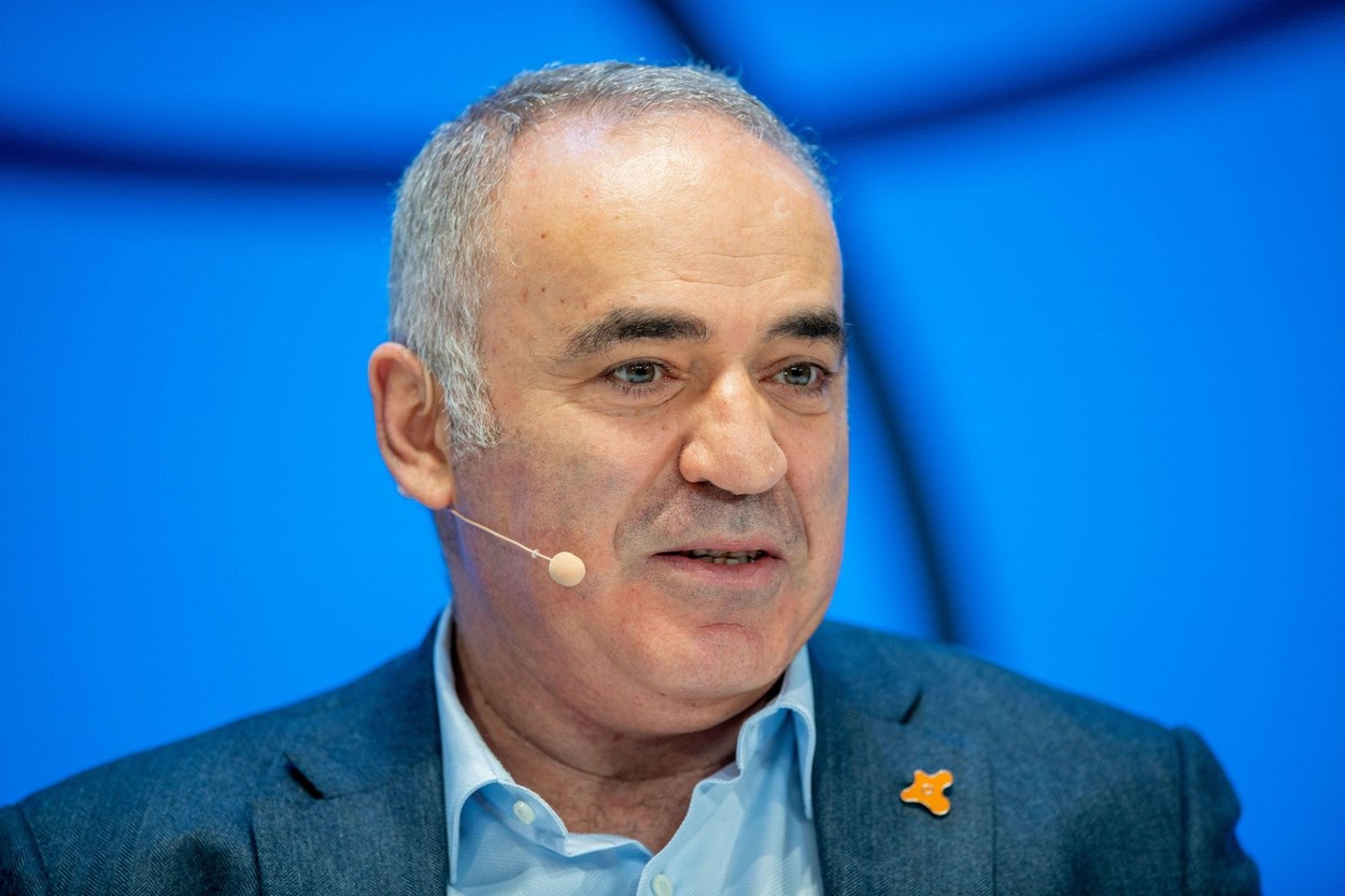 Garry Kasparov, despre Anatoly Karpov: „Este parte a unui regim criminal și un susținător al războiului din Ucraina”